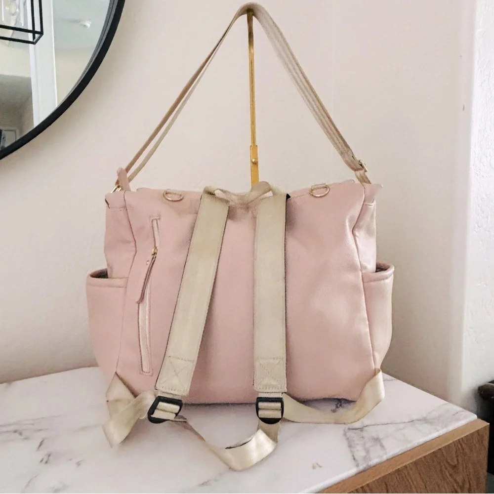 Petunia Pickle Bottom BBML-596-00 Boxy Backpack, Blush‎ Leatherette
